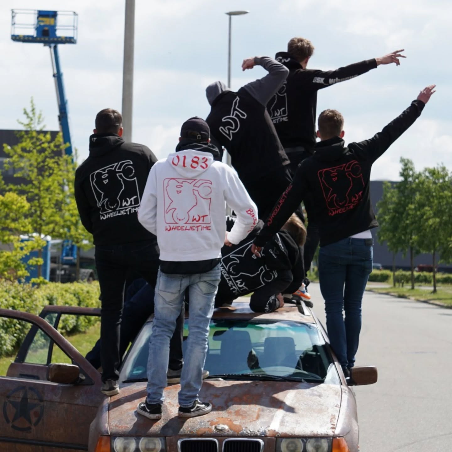 WheelieTime Crew

www.WheelieTime.nl
#WheelieTime