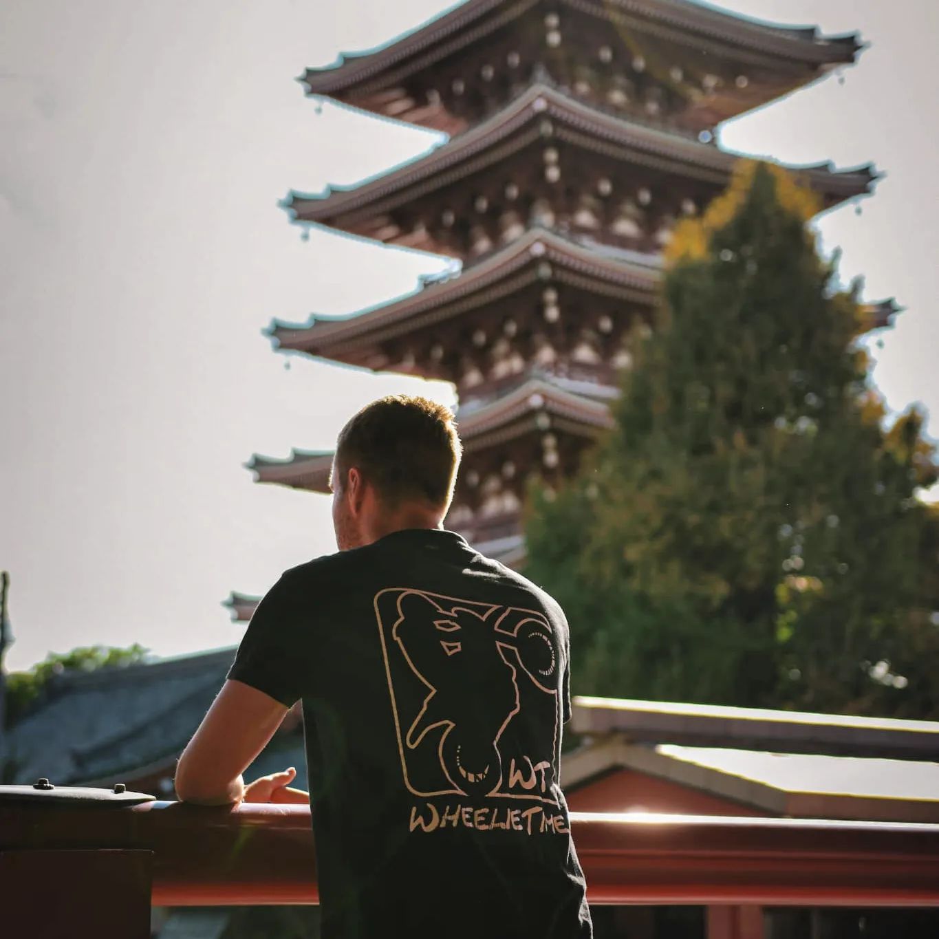 @mr.boozwt on tour

www.WTwebshop.com 
#Wheelie #Worldwide #Braaap #Tokyo